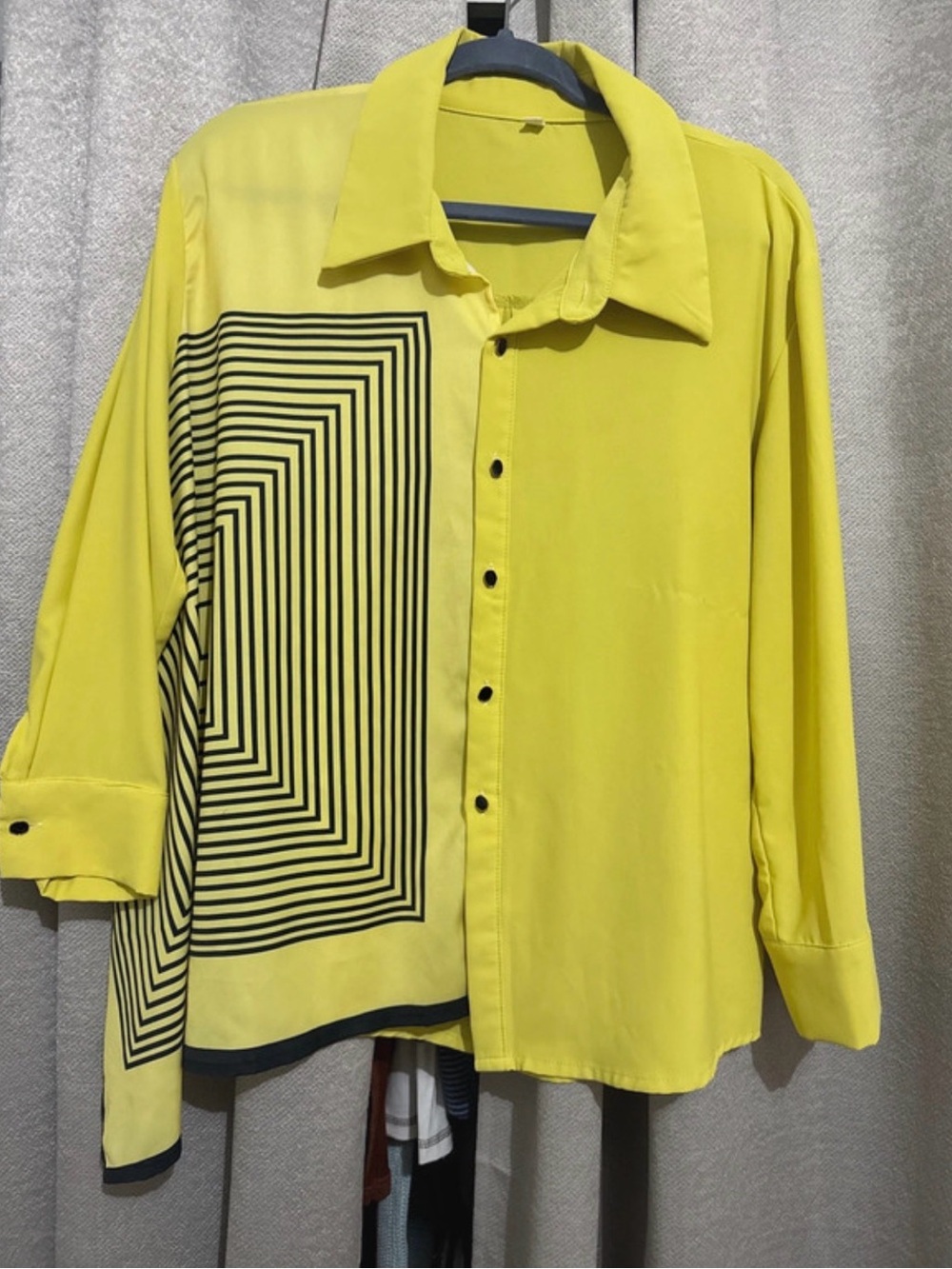 SHEIN Yellow Button-Front Blouse with Black Geometric Print